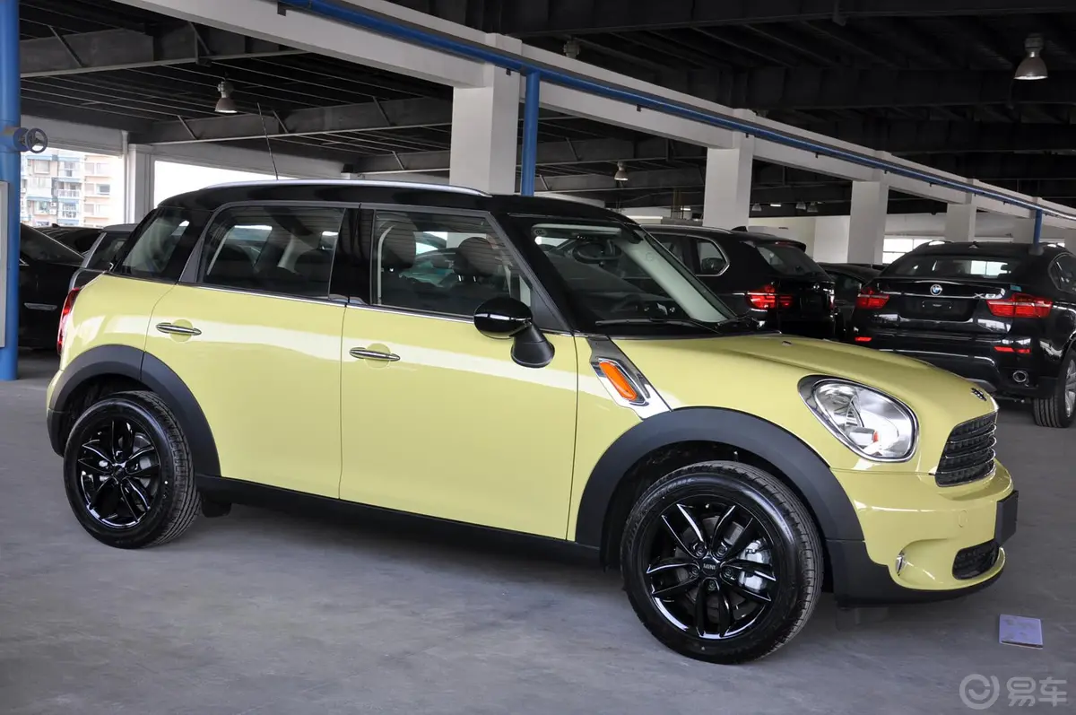 MINI COUNTRYMAN1.6L COOPER Fun外观