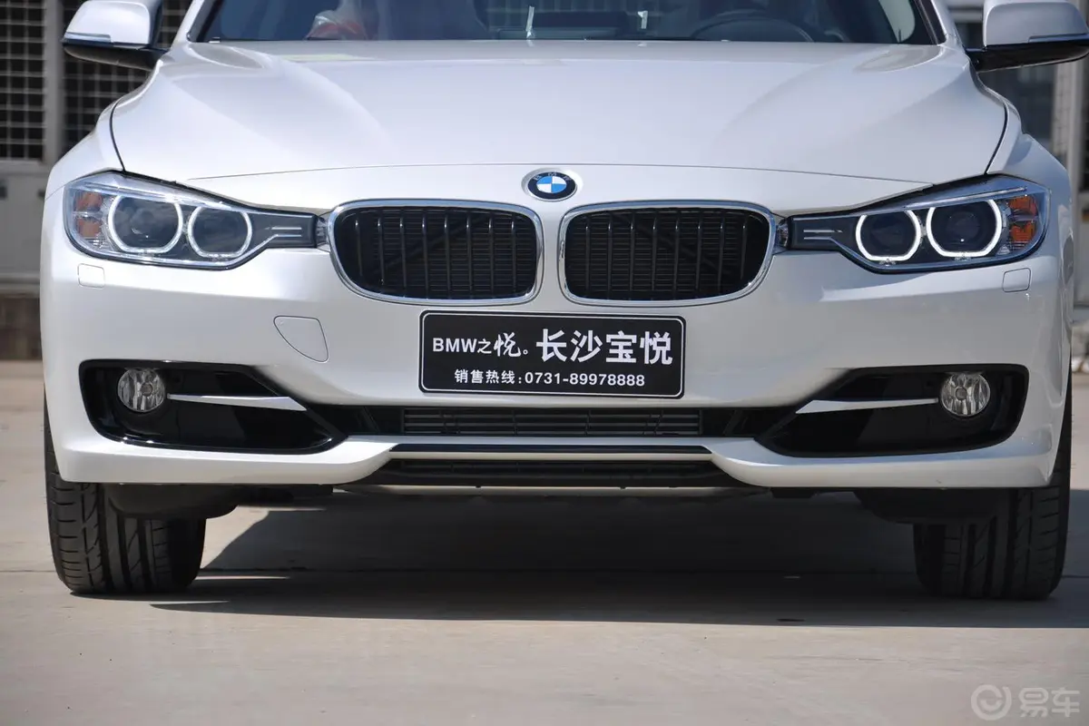 宝马3系(进口)320i 时尚型外观