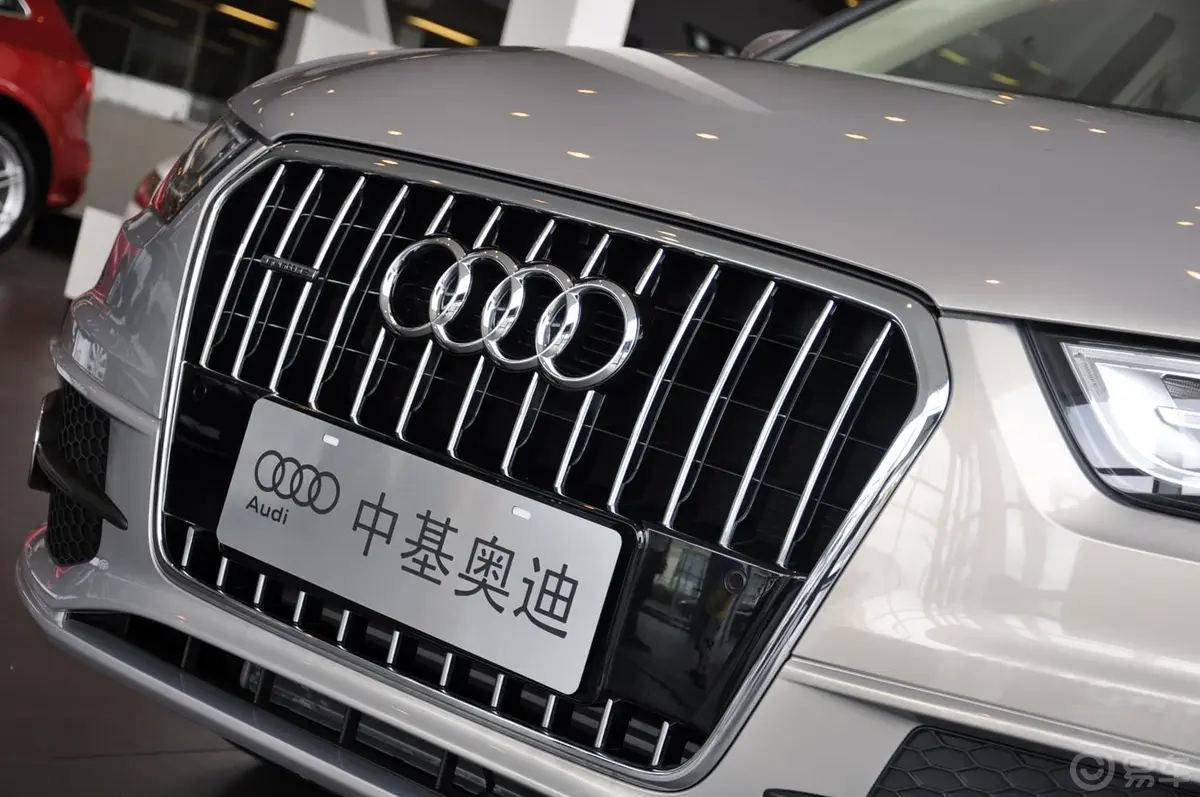 奥迪Q3(进口)40 TFSI 运动型外观