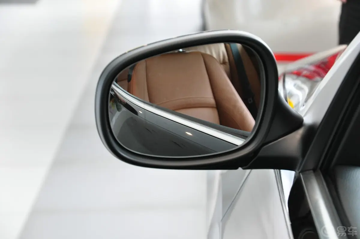 宝马3系(进口)双门轿跑车 335i后视镜镜面（后）
