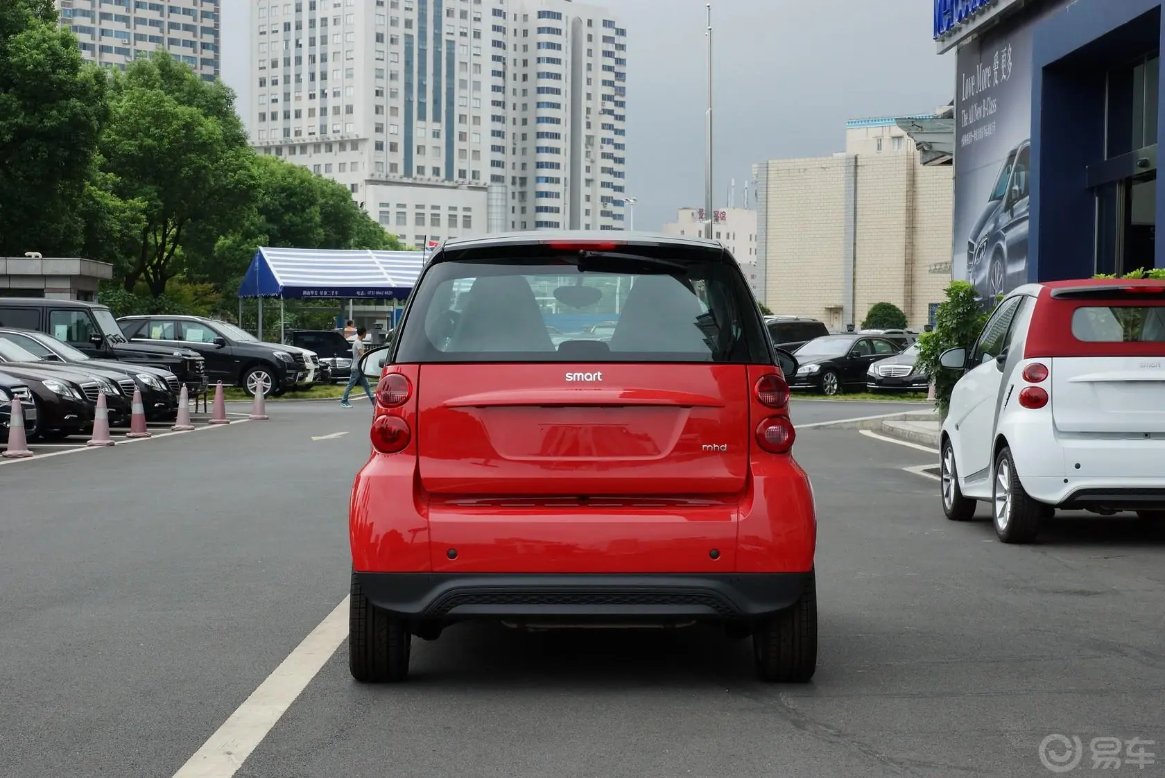 smart fortwo1.0L MHD 硬顶标准版外观