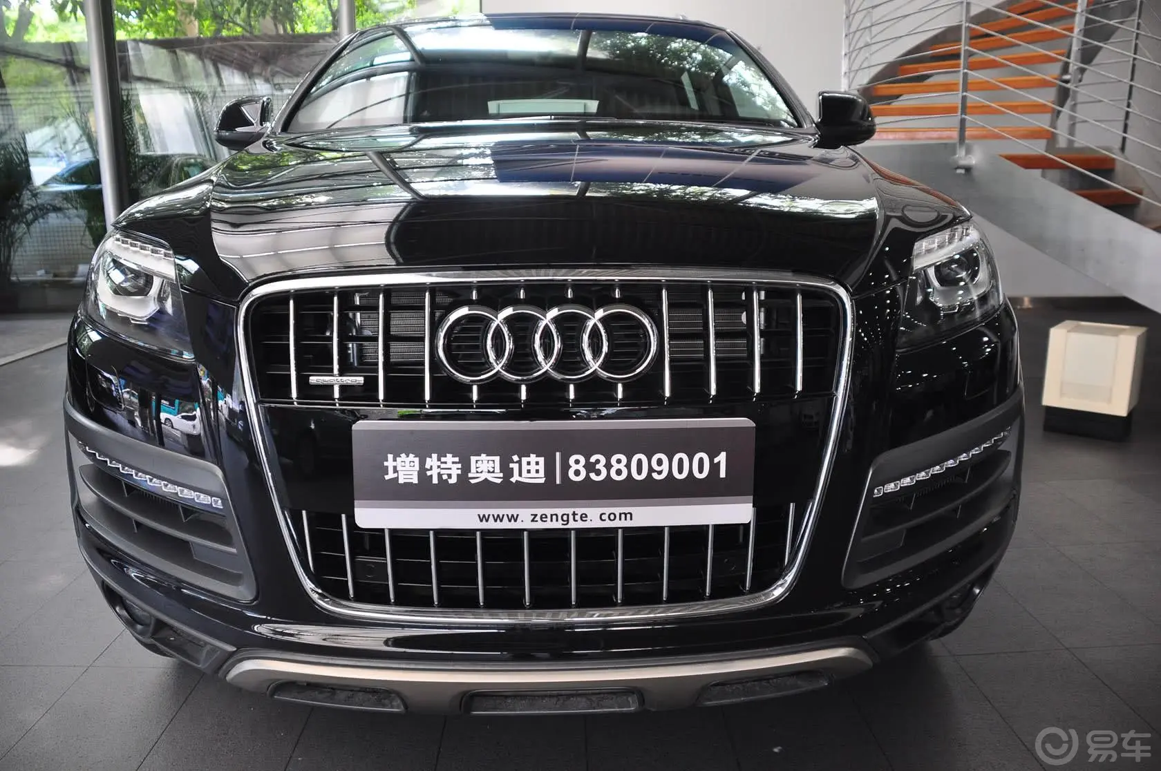 奥迪Q73.0 TFSI quattro(200kW)舒适型外观