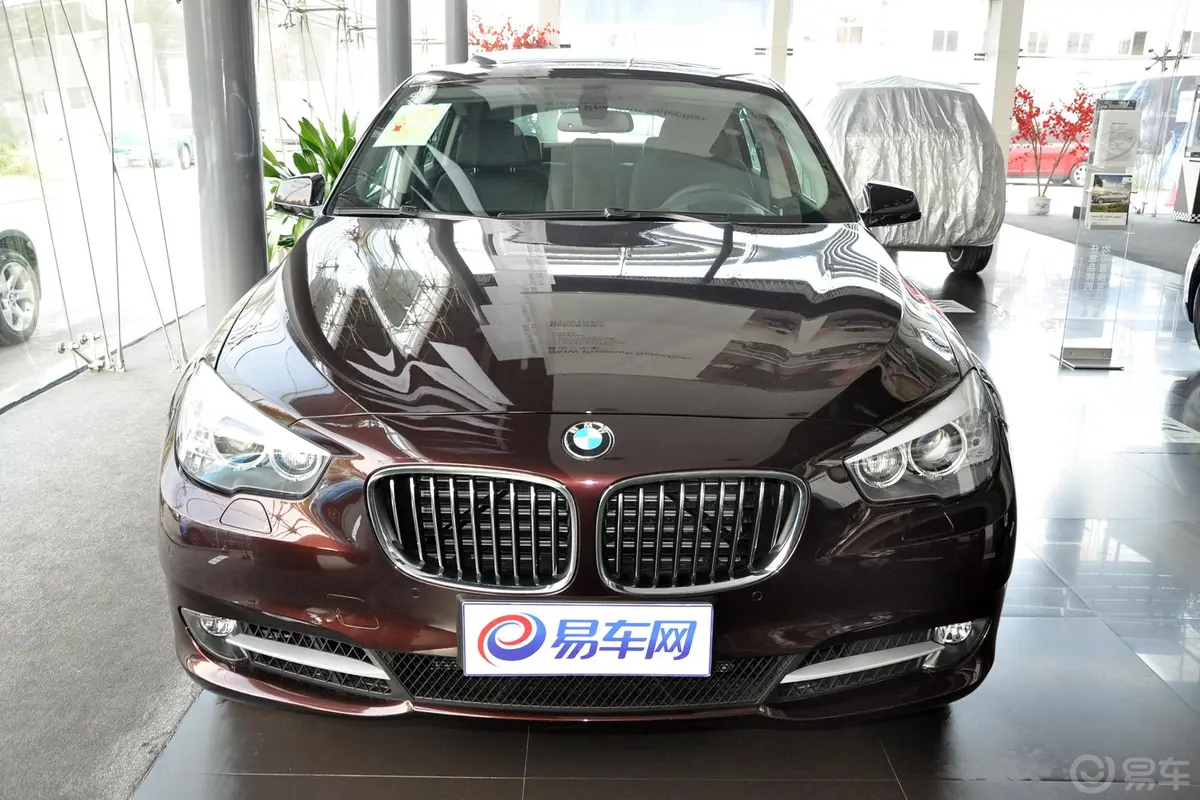 宝马5系GT535i xDrive 豪华型外观