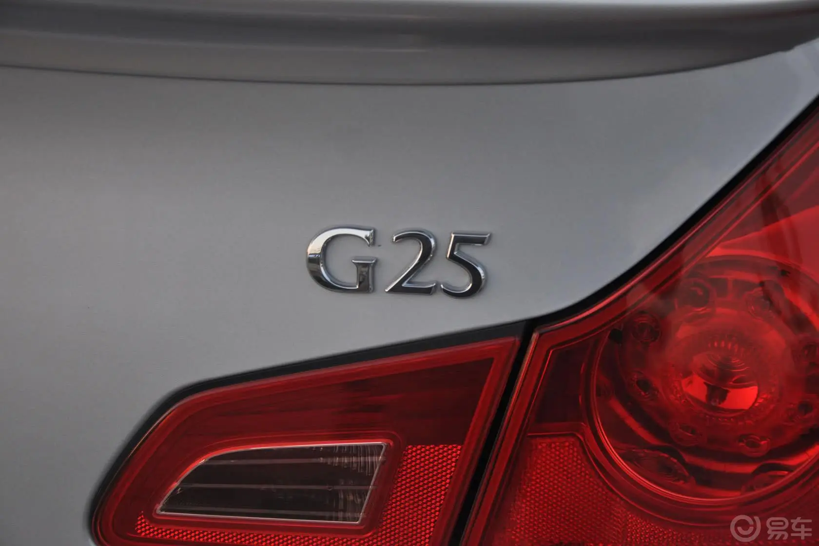 英菲尼迪G系25 Sedan STC限量版尾标