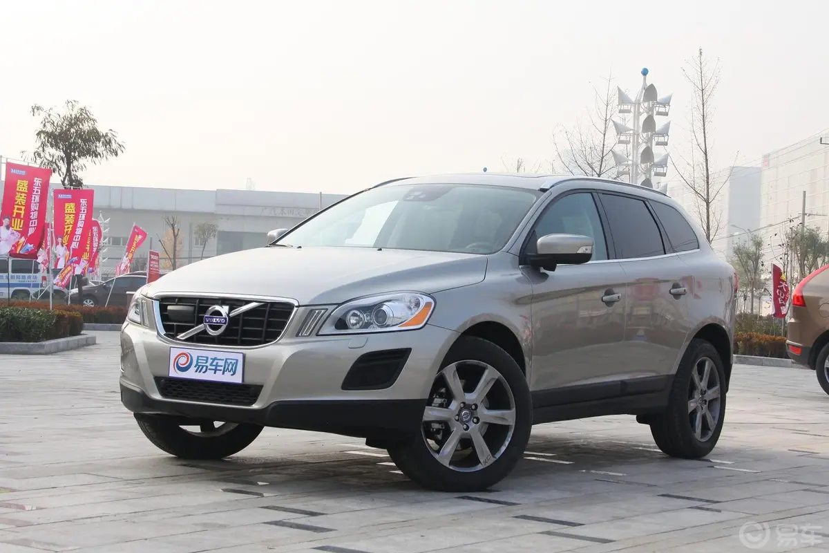 沃尔沃XC60(进口)2.0T T5 智尊版外观