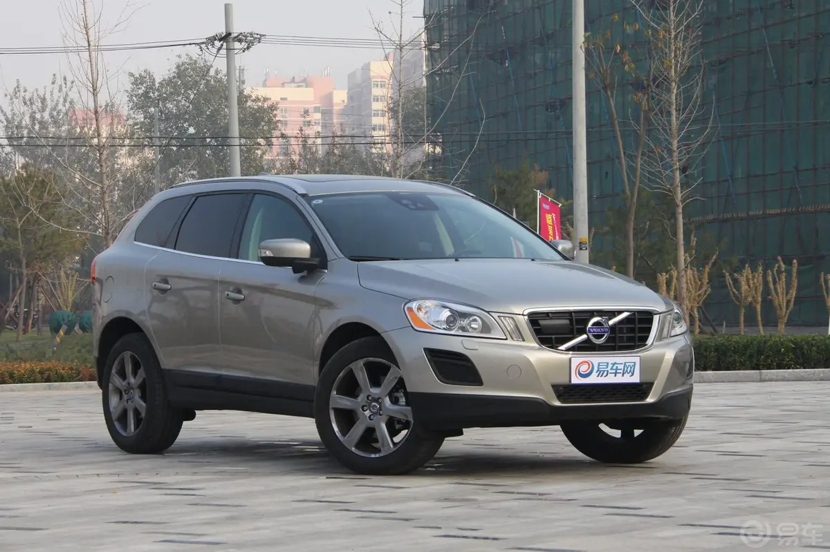 沃尔沃XC60(进口)2.0T T5 智尊版外观