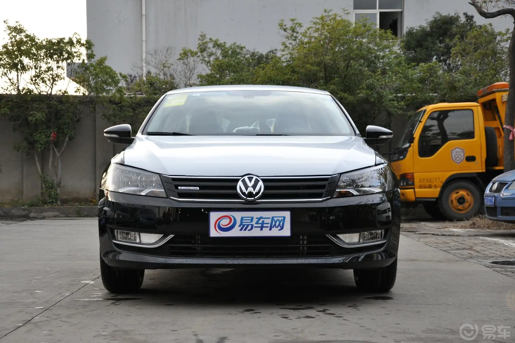 帕萨特1.4TSI DSG 蓝驱版正前水平