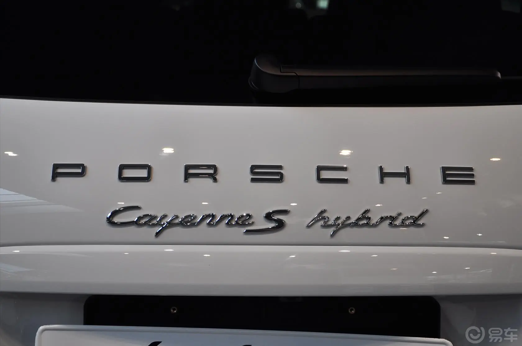 CayenneCayenne S Hybrid 3.0T尾标