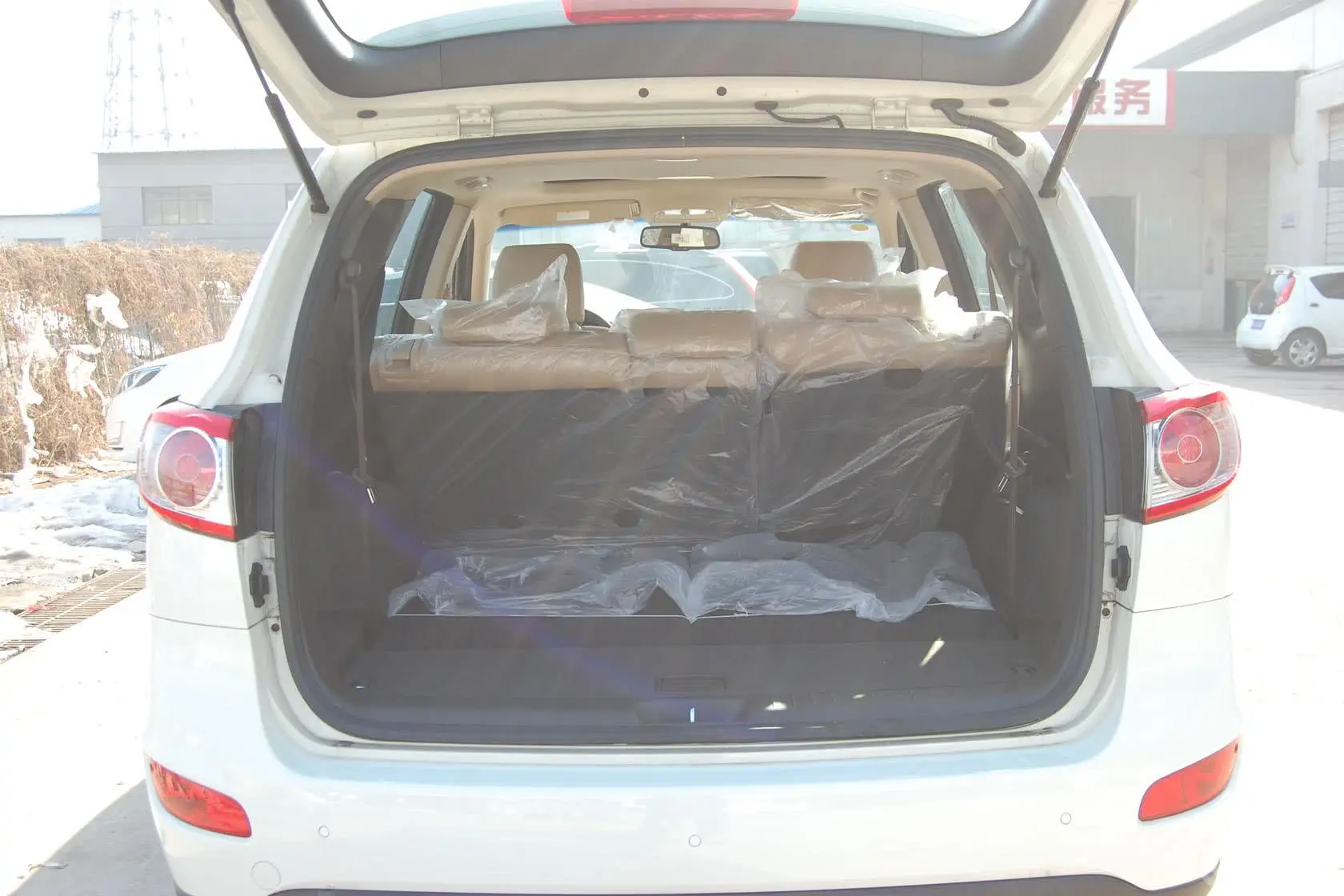 胜达(进口)2.4L 自动 四驱版 舒适版 7座行李箱空间