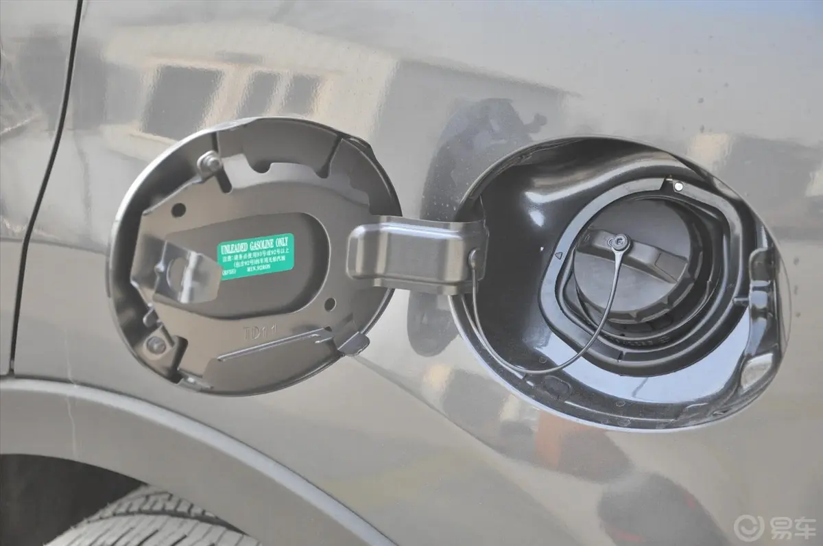 马自达CX-93.7L 自动标准型油箱盖