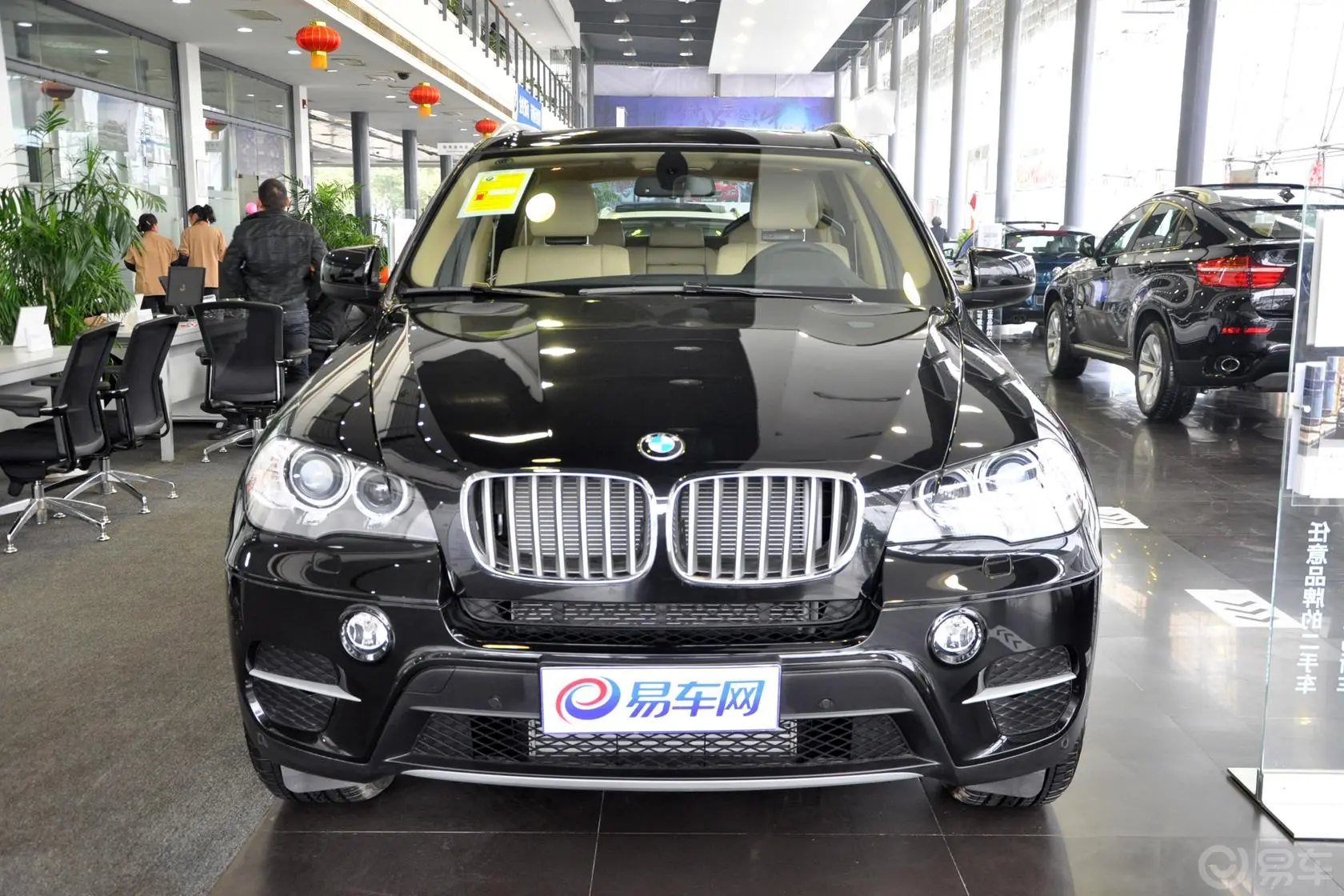 宝马X5(进口)xDrive35i 豪华型正前水平