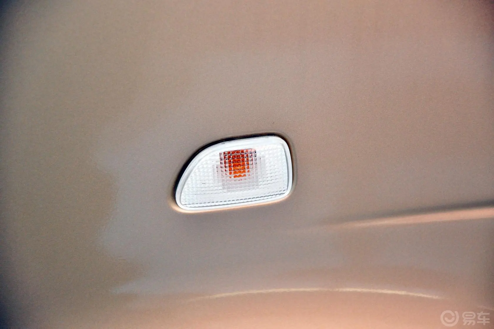 兴顺1.3L 手动 舒适型车侧转向灯