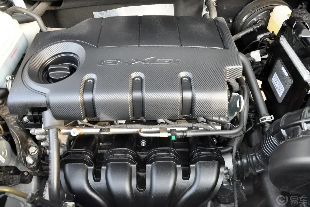 柯兰多2.0L 手动 两驱 舒适版 汽油发动机