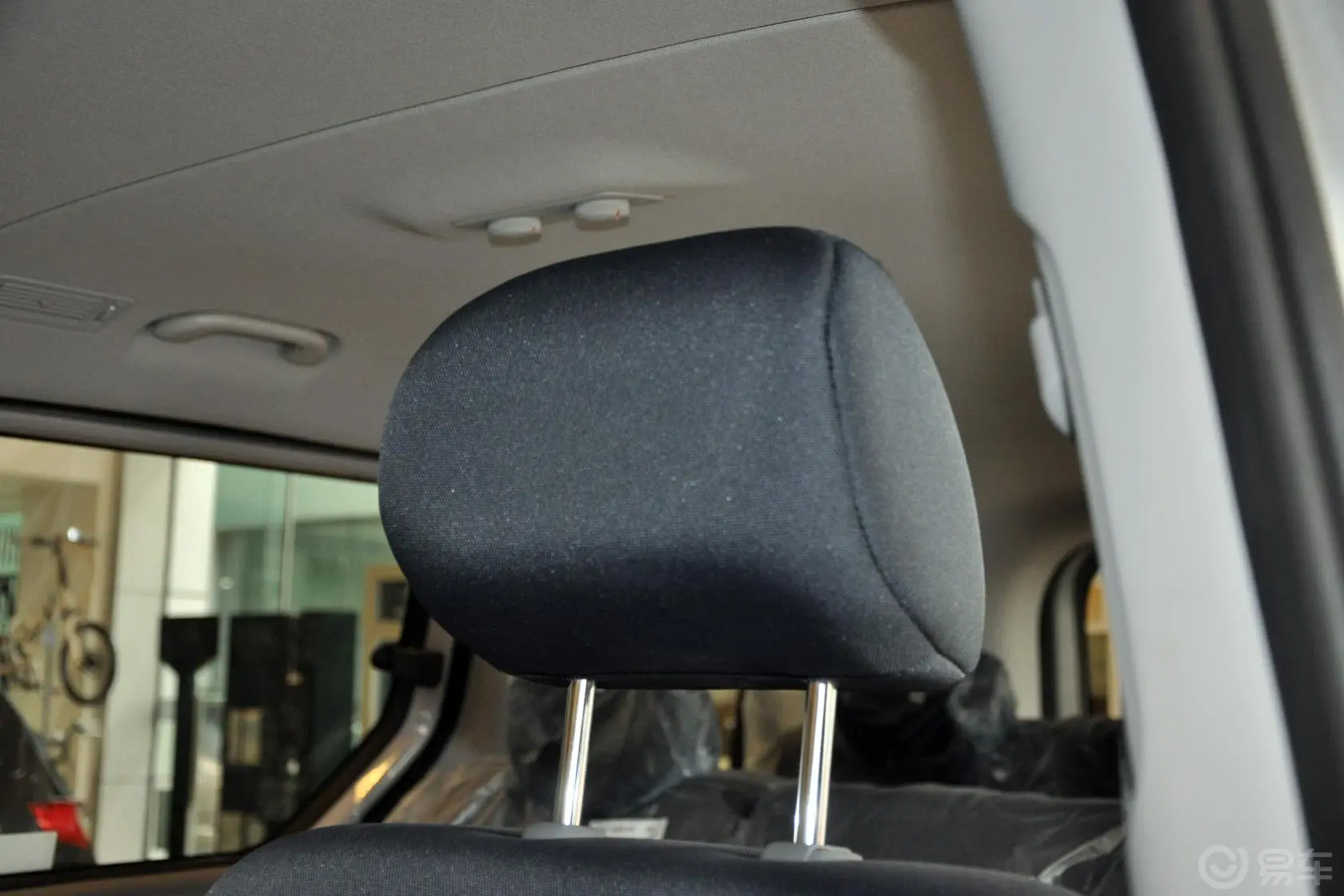 辉翼2.4L 自动 舒适版驾驶员头枕