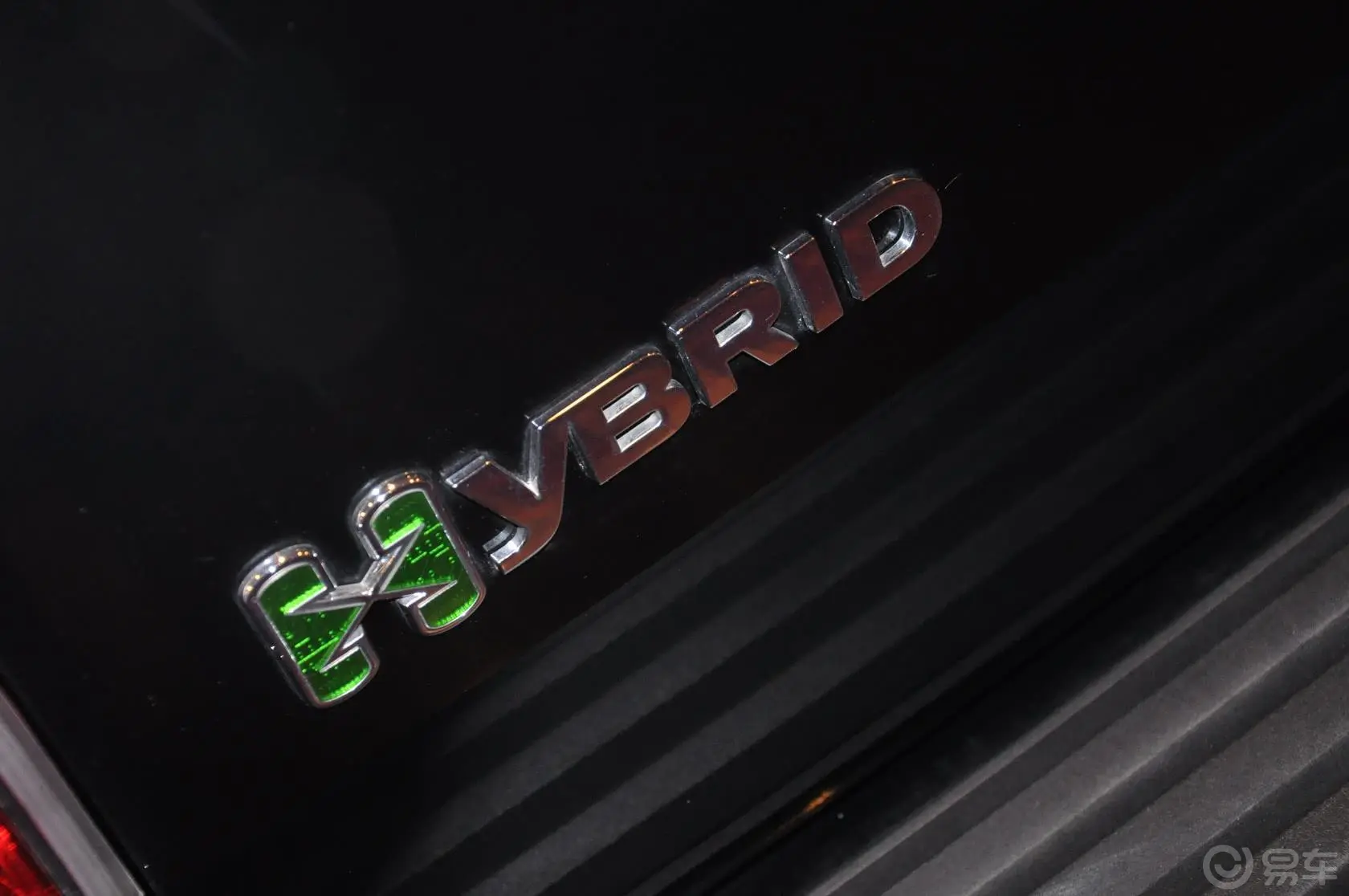 凯雷德6.0L 自动 Hybrid尾标