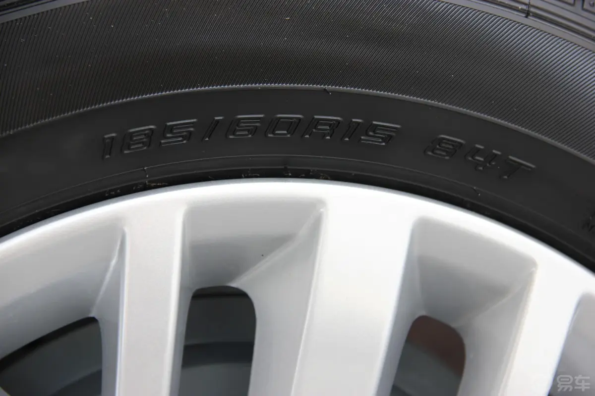 桑塔纳1.6L 手动 舒适版轮胎规格