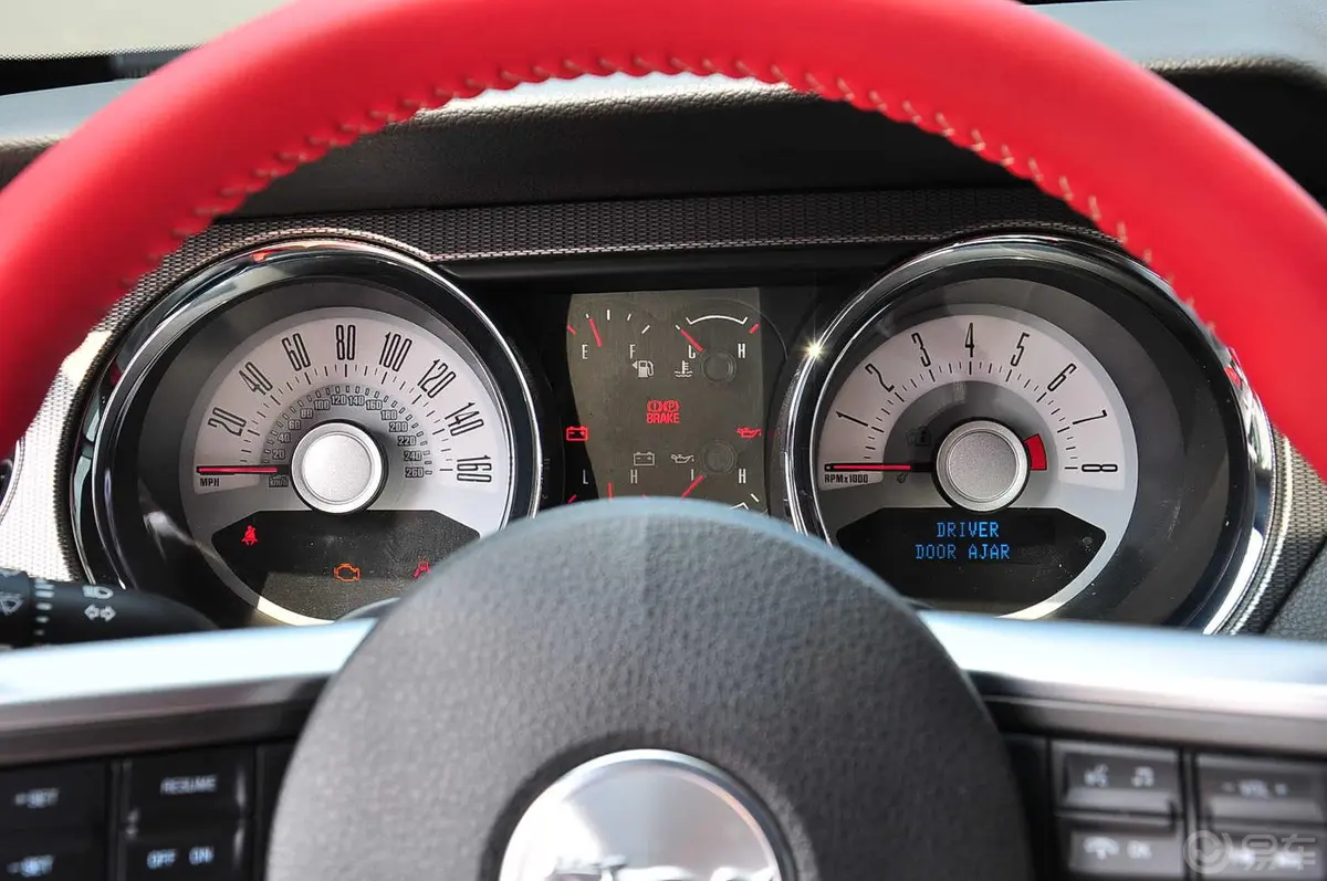 MustangV8 5.0L GT自动  豪华版 高配仪表盘