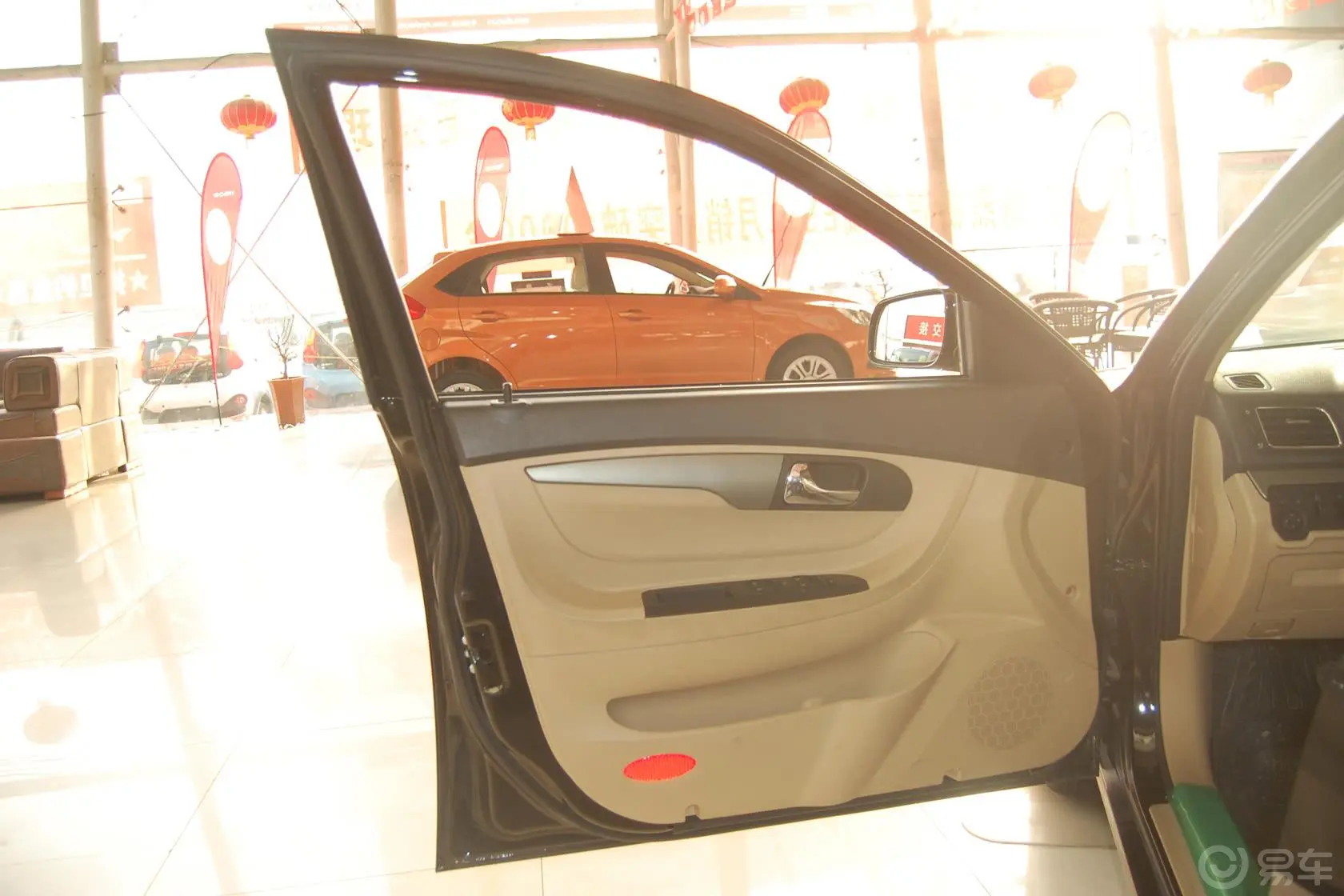 旗云51.8L 手动 舒适型驾驶员侧车门内门板
