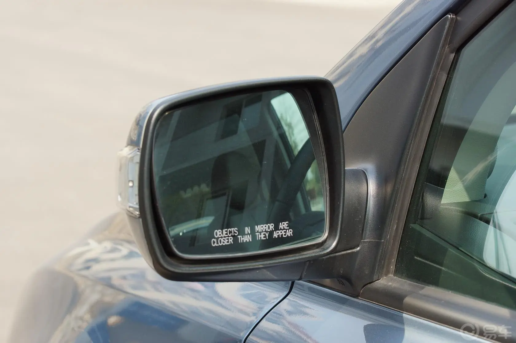 起亚VQ2.7 汽油 舒适版后视镜镜面（后）