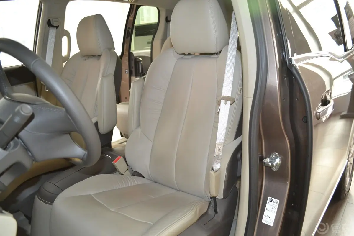 别克GL8豪华商务车 2.4 LT 行政版驾驶员座椅