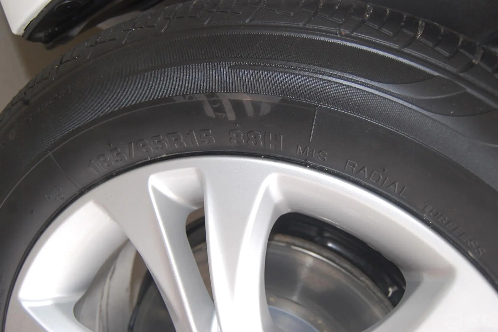 长城C301.5L CVT 精英型轮胎规格