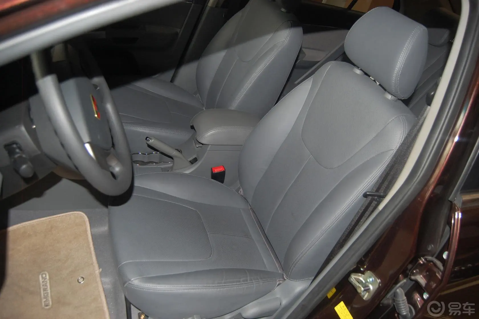 帝豪两厢 1.8L 自动 舒适型驾驶员座椅