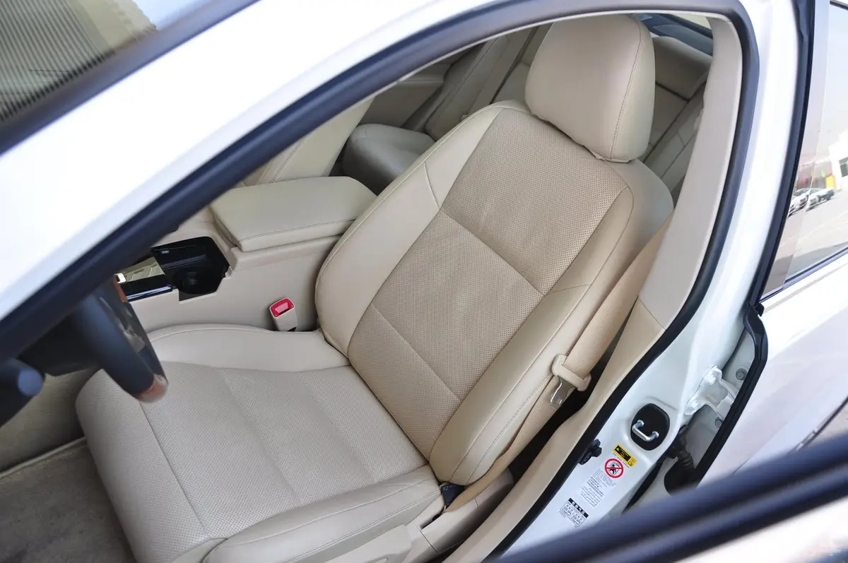 雷克萨斯ES300h 豪华版驾驶员座椅