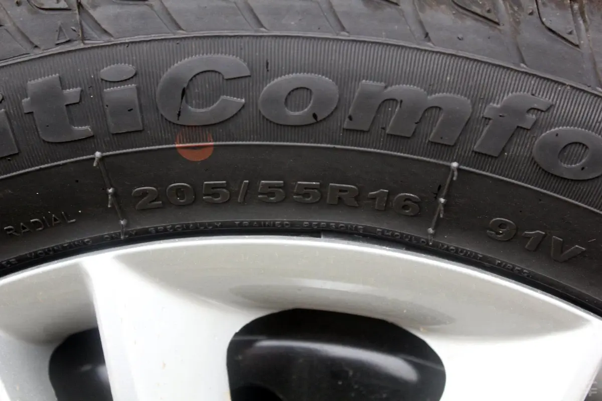 瑞风M21.5L 宜家系列 手动 标准型轮胎规格