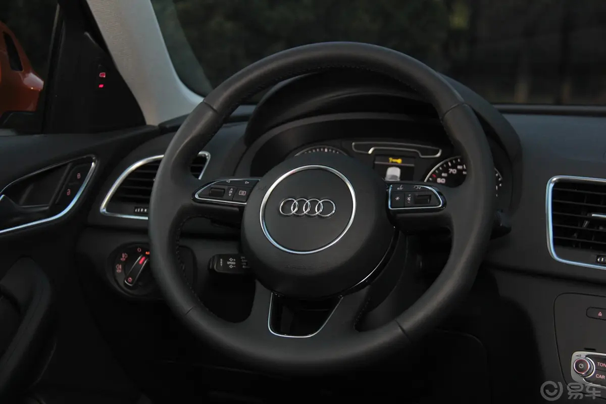 奥迪Q340TFSI quattro 豪华型内饰