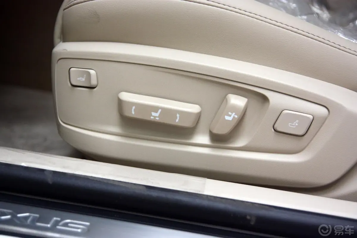 雷克萨斯ES300h 精英版座椅调节键