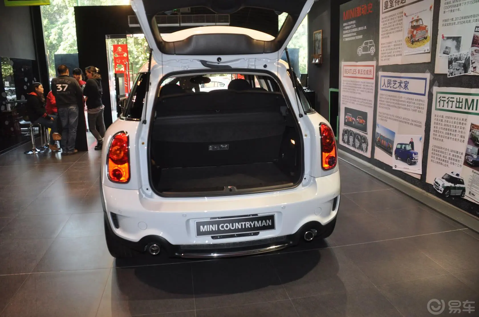 MINI COUNTRYMAN1.6T COOPER S行李箱空间