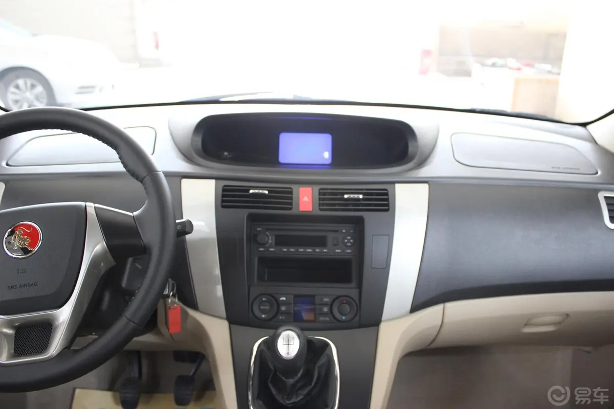 景逸SUV1.6L 手动 尊享型中控台整体