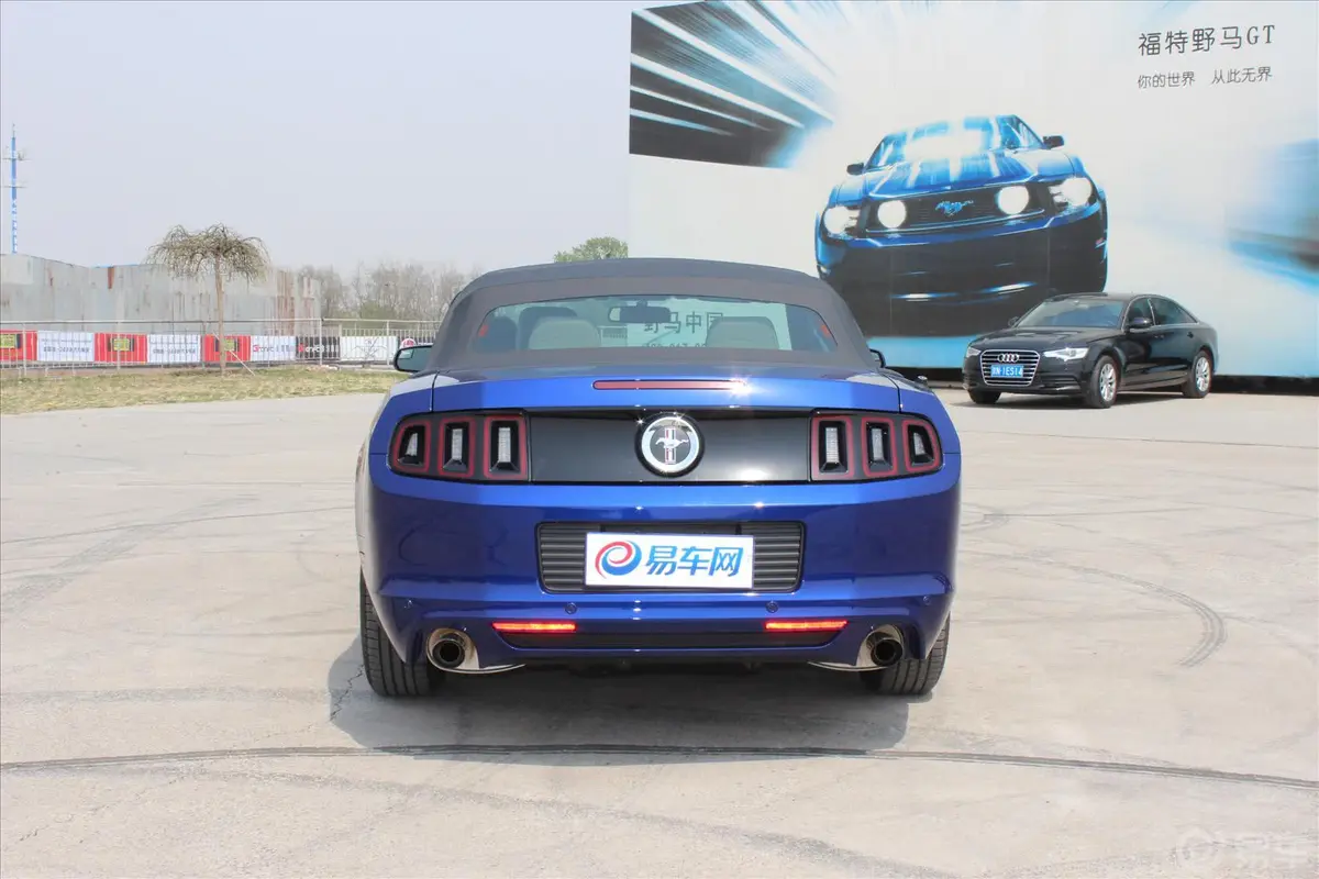 Mustang3.7L 自动 V6正后水平