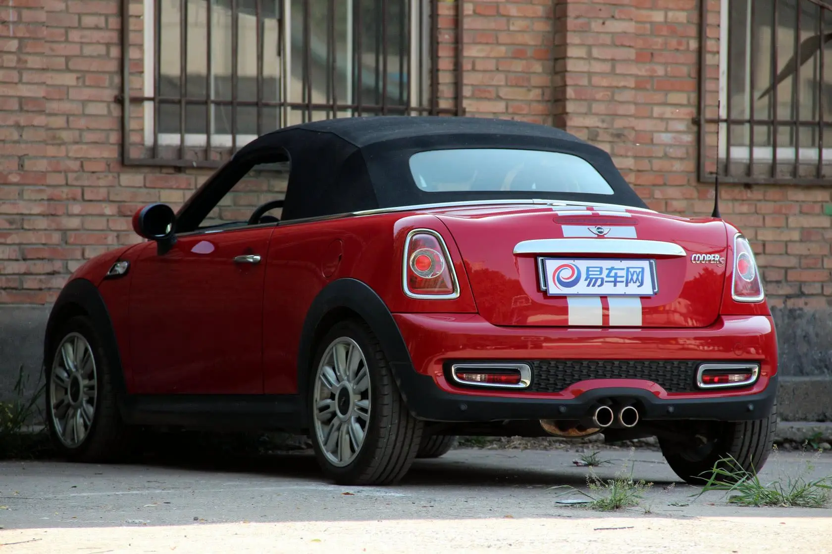 MINI ROADSTERCOOPER S 1.6L 自动侧后45度车头向左水平