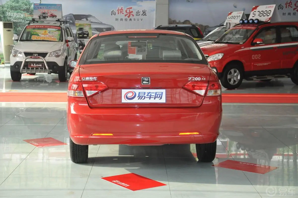 众泰Z2001.3L 手动舒适型4A90M正后水平