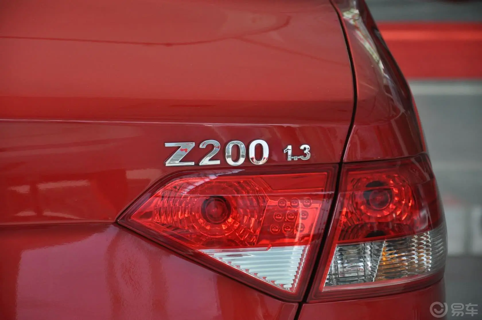 众泰Z2001.3L 手动舒适型4A90M尾标