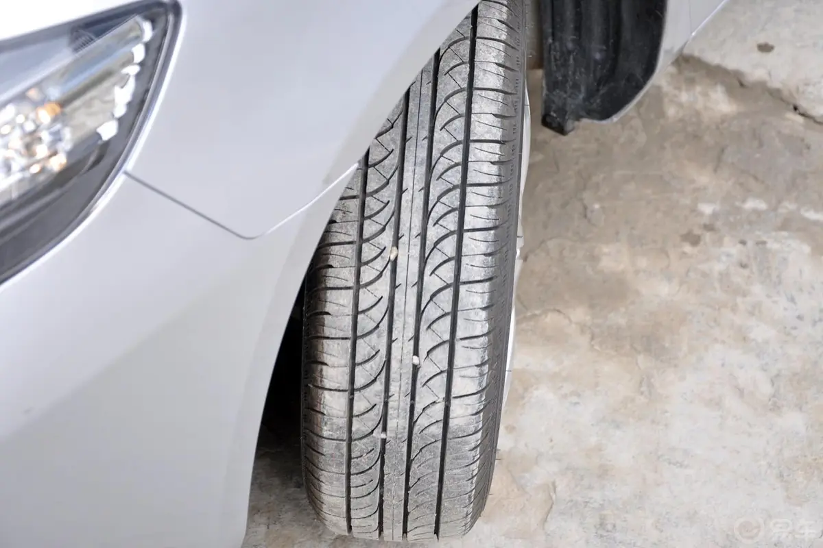 理念S11.3L 自动 舒适型轮胎花纹