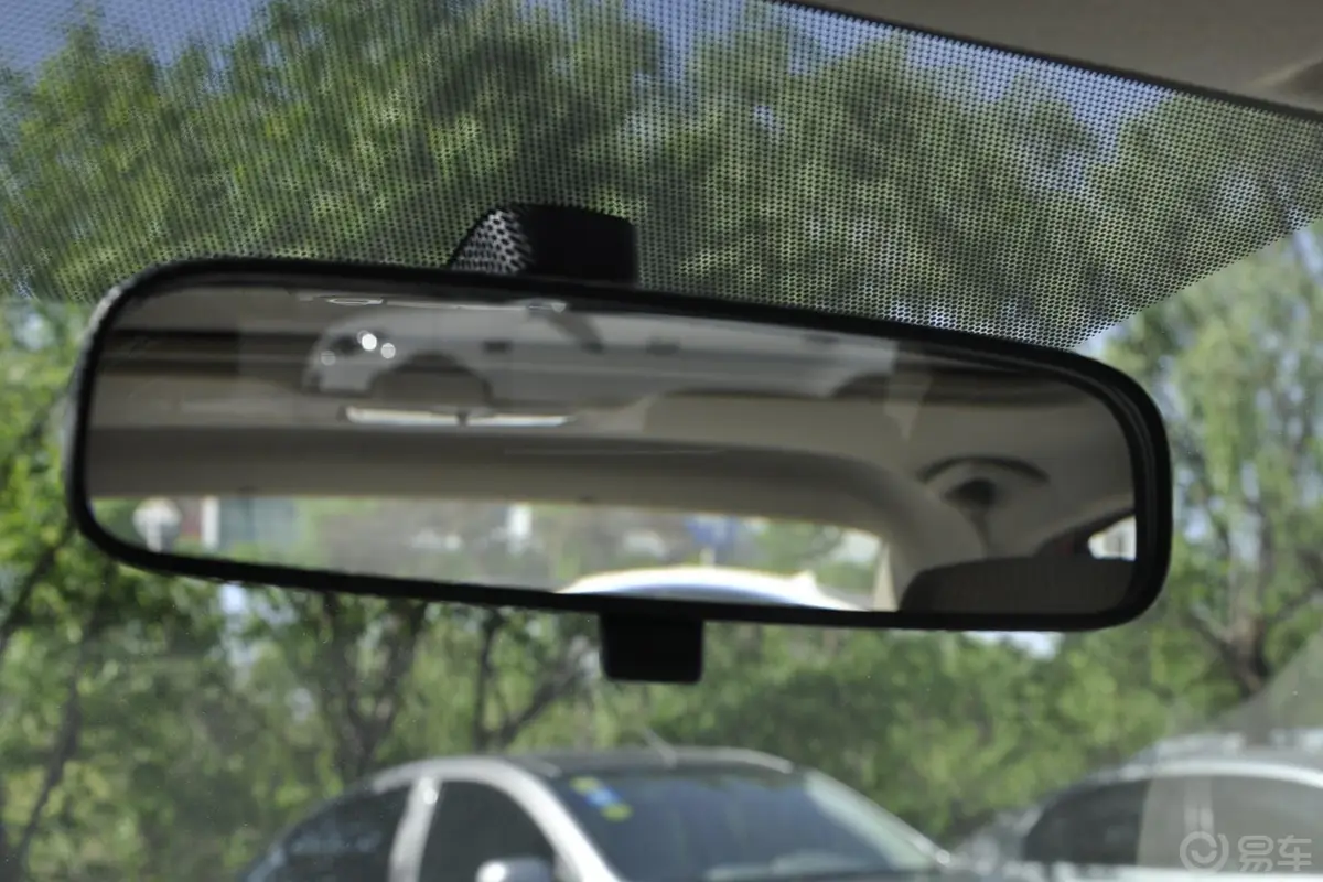 威驰1.6L GL-i 自动 型尚天窗版内后视镜