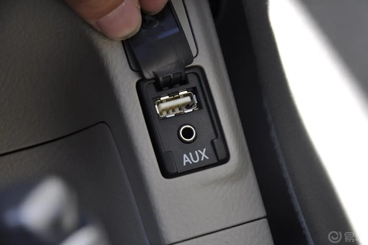 威驰1.6L GL-i 自动 型尚天窗版AUX接口