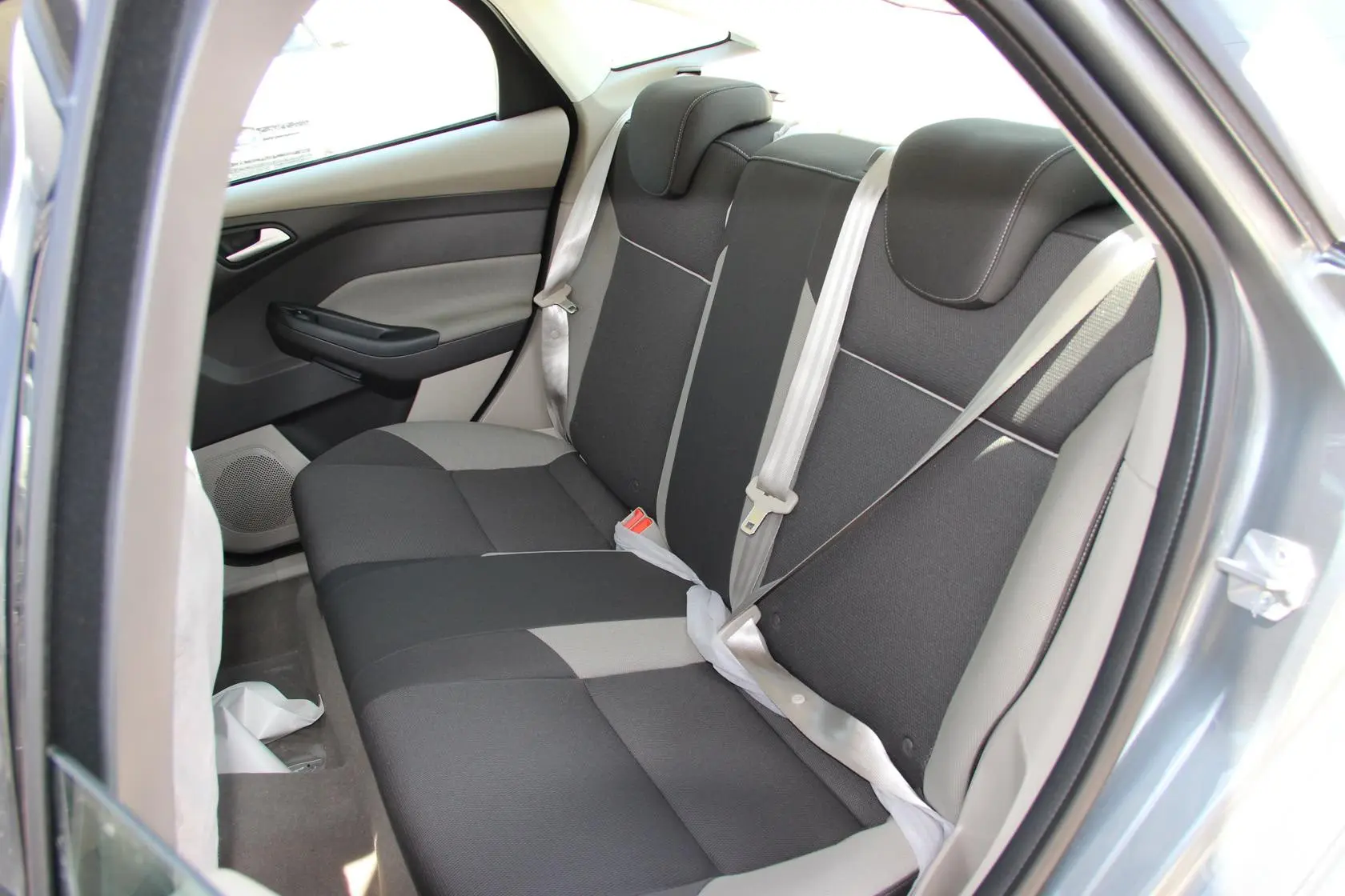 福克斯三厢 1.6L 手动 舒适型后排座椅