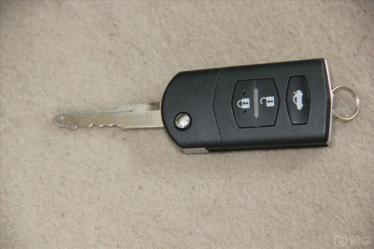 马自达31.6L 自动 标准型钥匙
