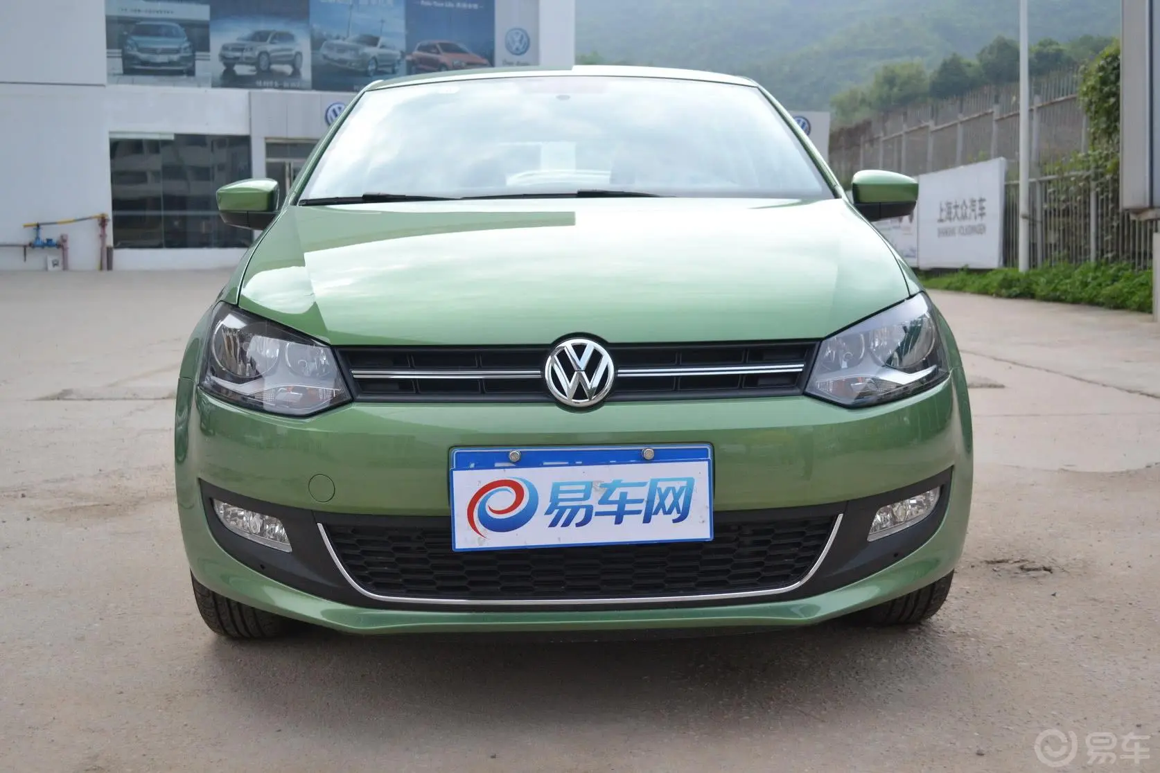 Polo1.6L 自动 豪华版正前水平