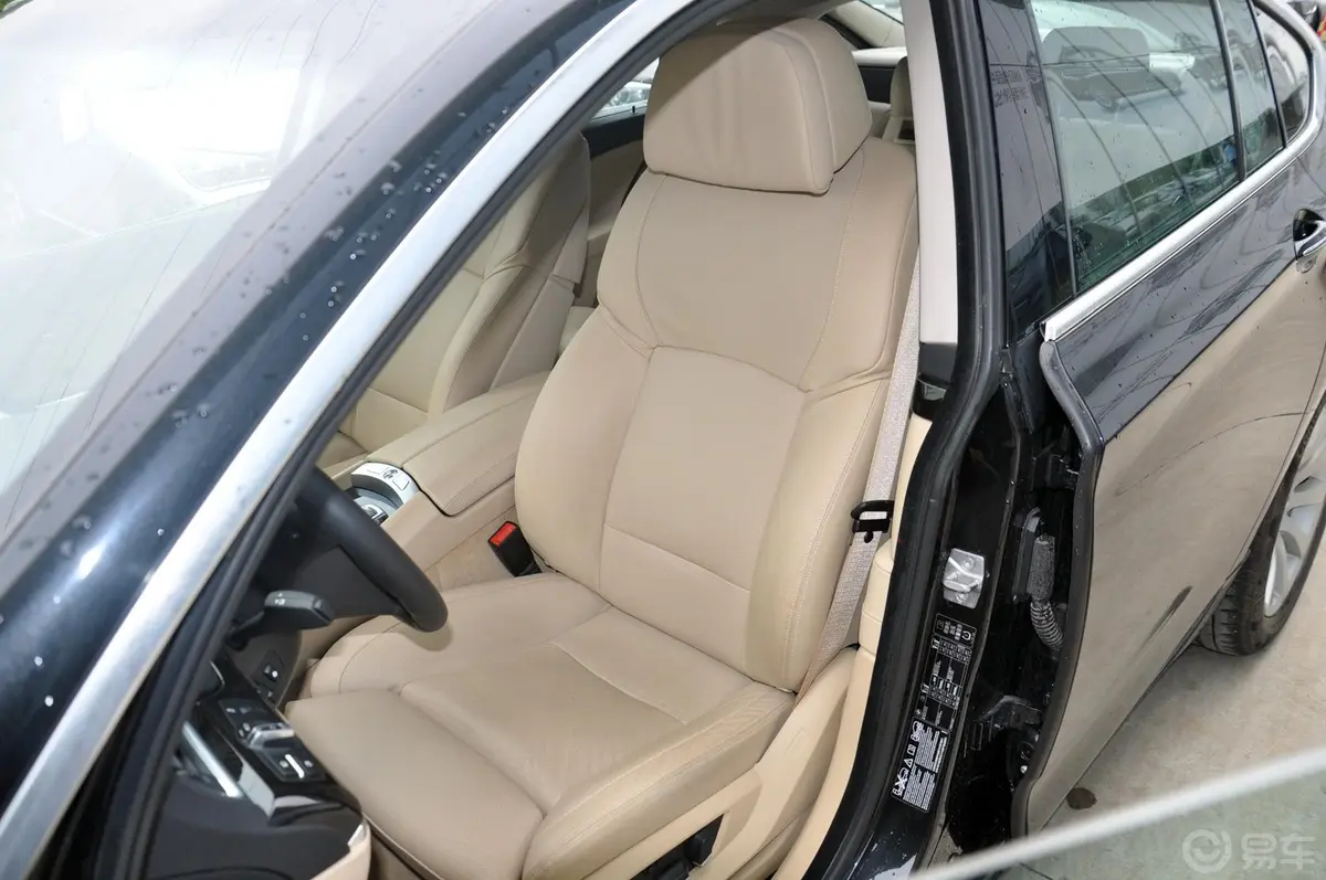 宝马5系GT535i xDrive 豪华型驾驶员座椅