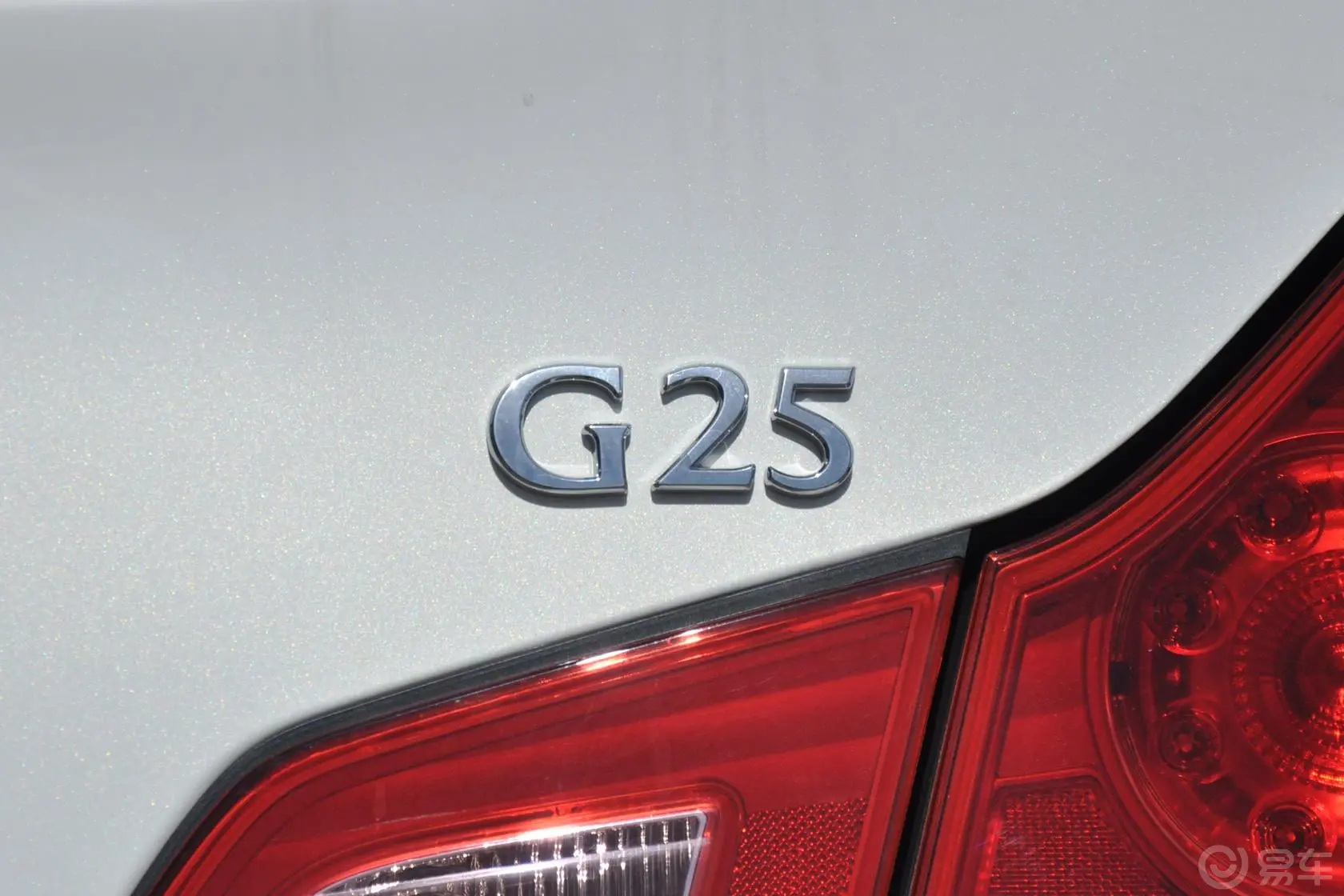 英菲尼迪G系25 Sedan 运动版尾标