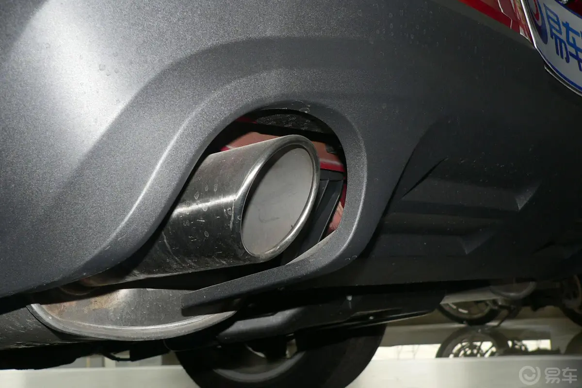 MustangV8 5.0L GT自动  豪华版 标配排气管（排气管装饰罩）