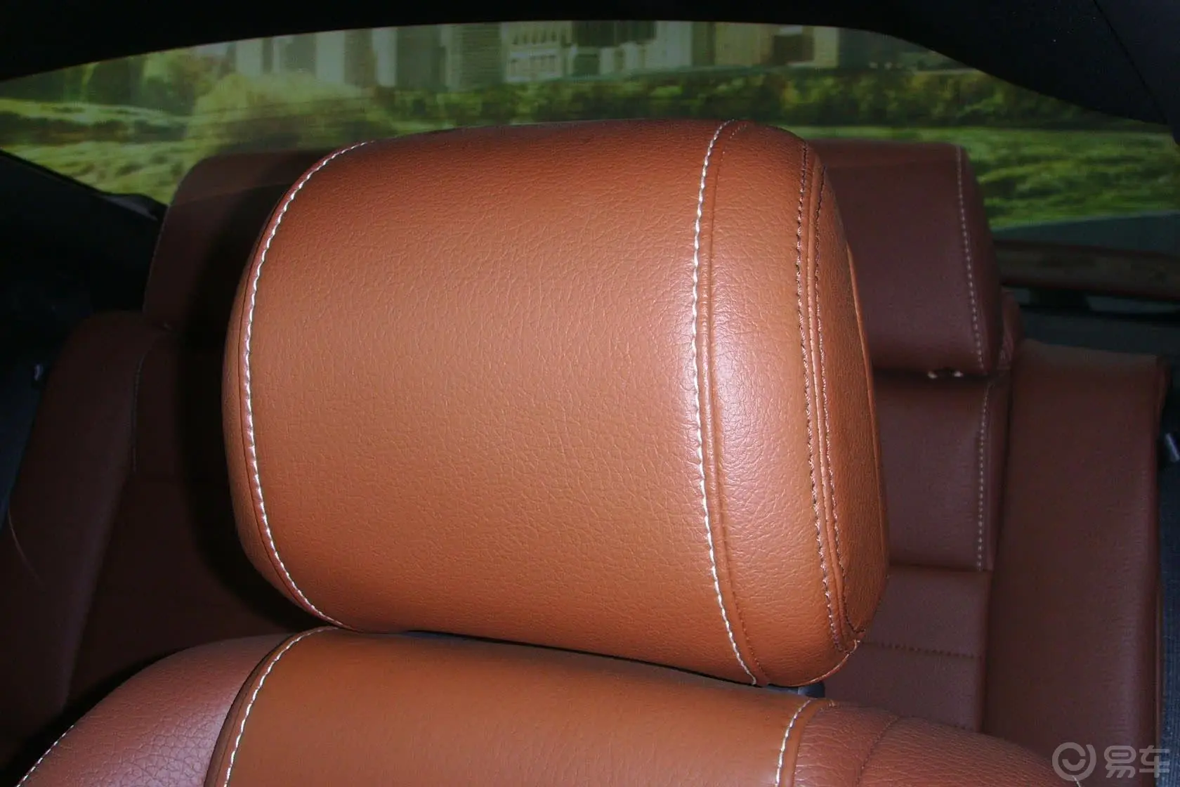 MustangV8 5.0L GT自动  豪华版 标配驾驶员头枕