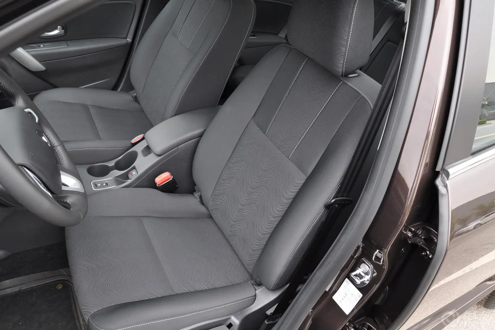 风朗2.0L 自动 舒适版驾驶员座椅