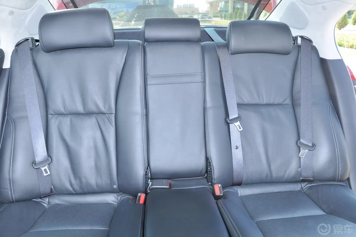 雷克萨斯LS460L 尊贵加长全驱版后排座椅