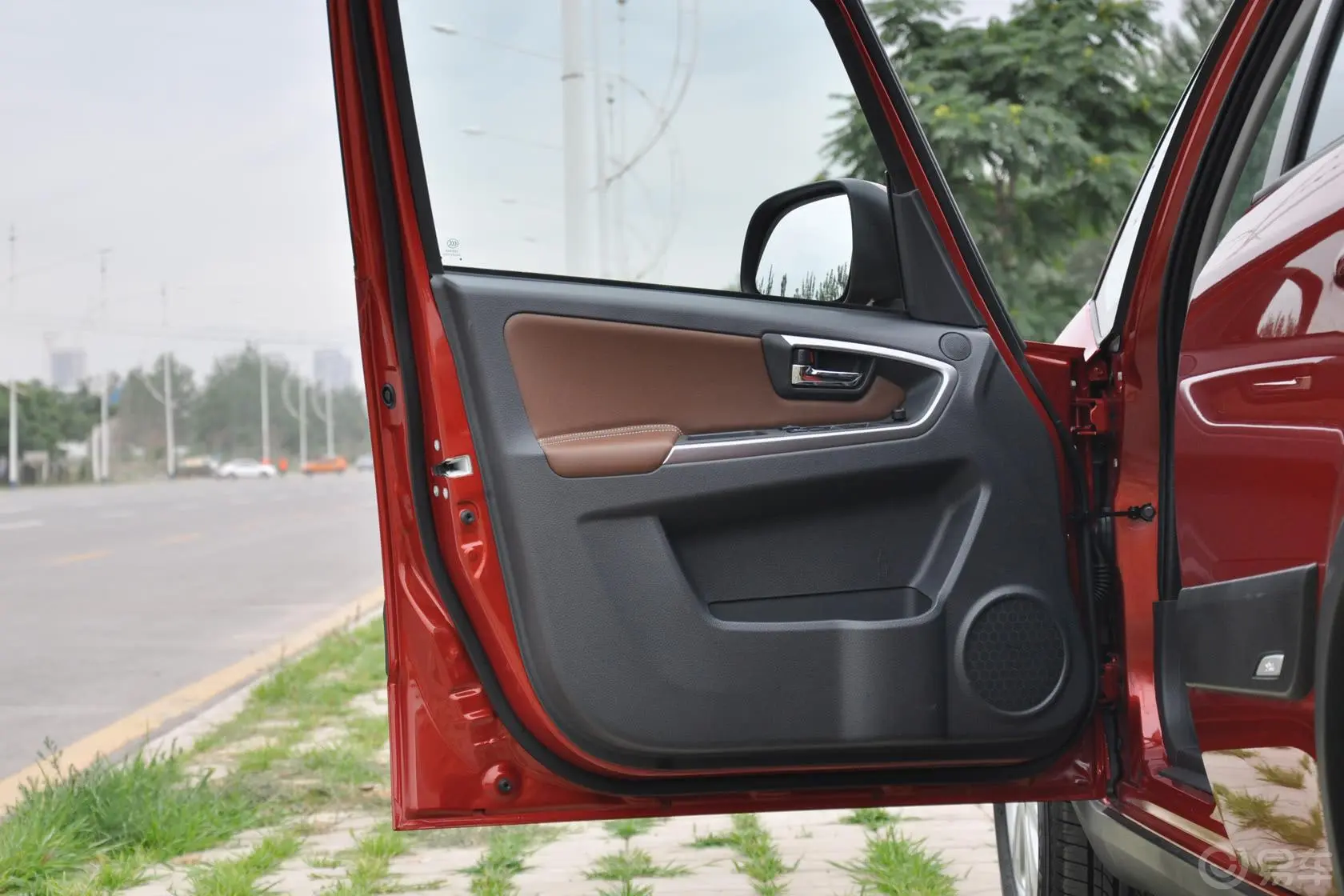 天语 SX4两厢 酷锐版 1.6L 自动 运动型驾驶员侧车门内门板