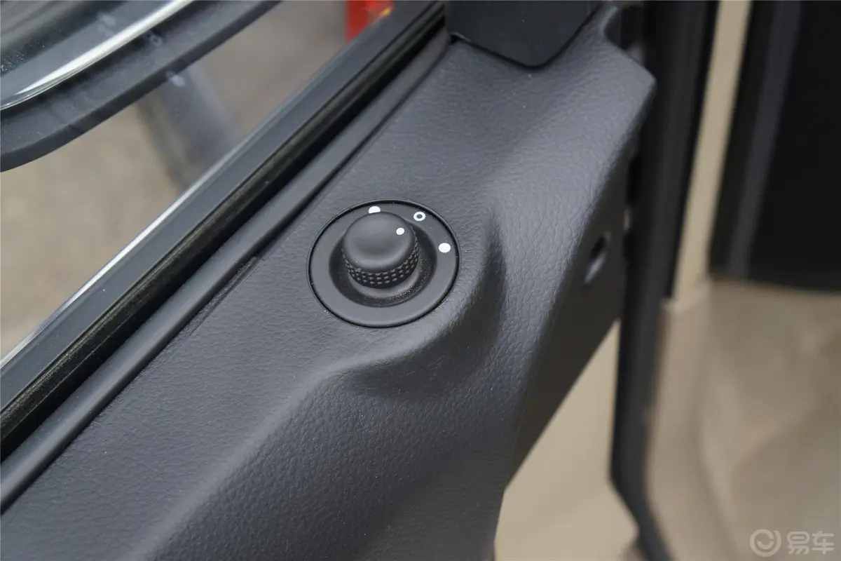 景逸SUV1.6L 手动 舒适型外后视镜控制键